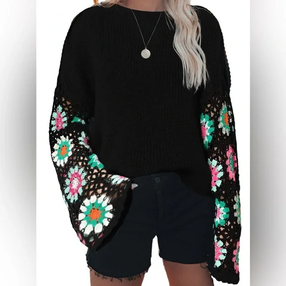 🔥🔥Black Floral Crochet Bell Sleeve Loose Top. - Picture 2 of 3